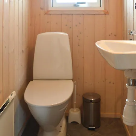 Nice Home In Lemvig With Sauna