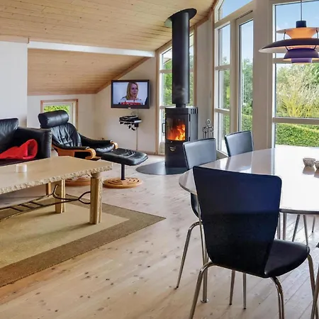בית נופש Nice Home In Lemvig With Sauna למביג